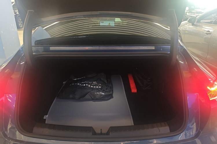 Used Geely Galaxy 8 2025 130km EM-P Starship Edition Trunk