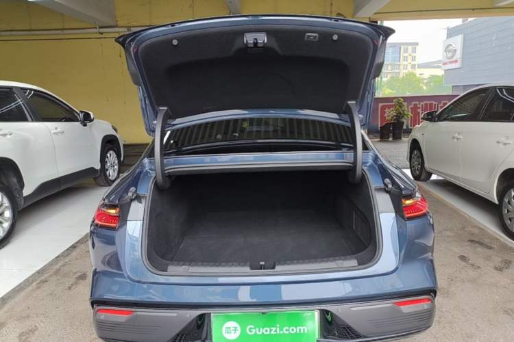 Used Geely Galaxy 8 2025 130km EM-P Starship Edition Trunk