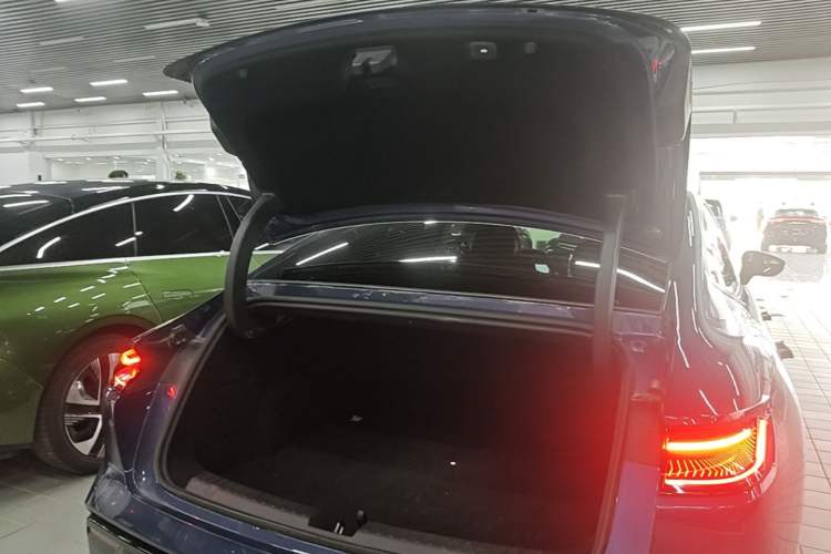 Used Geely Galaxy 8 2025 130km EM-P Starship Edition Trunk