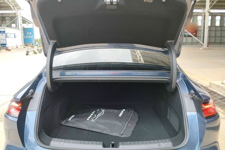 Used Geely Galaxy 8 2025 130km EM-P Starship Edition Trunk