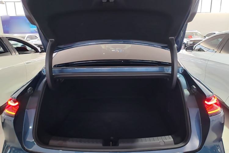 Used Geely Galaxy 8 2025 130km EM-P Starship Edition Trunk