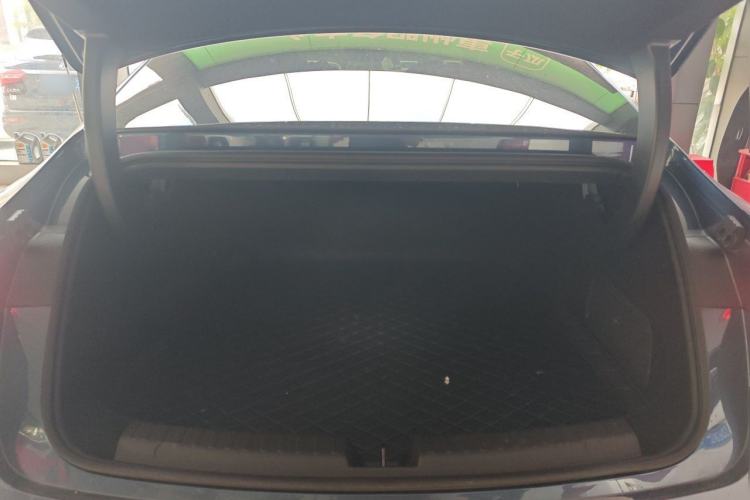 Used Geely Galaxy 8 2025 130km EM-i Flagship Edition Trunk