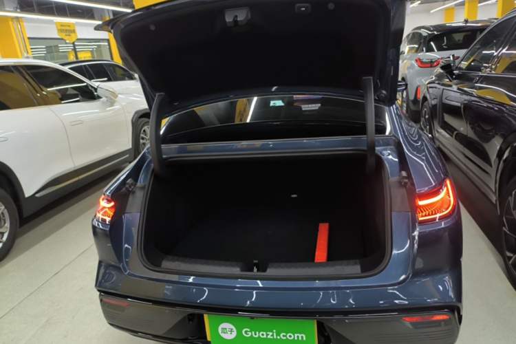 Used Geely Galaxy 8 2025 130km EM-P Starship Edition Trunk
