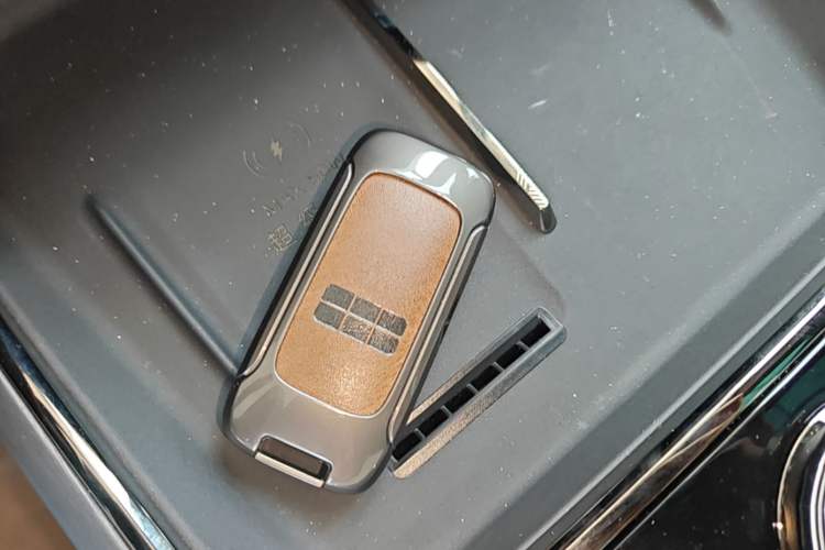 Used Geely Galaxy 8 2025 130km EM-i Flagship Edition Vehicle Key