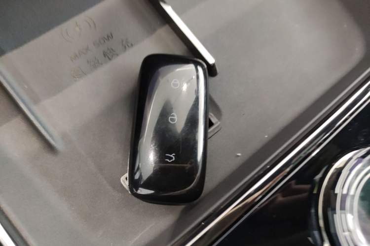 Used Geely Galaxy 8 2025 130km EM-i Flagship Edition Vehicle Key