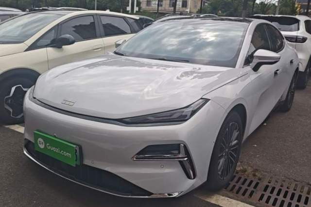 Used Geely Galaxy 8 2025 130km EM-i Deluxe Edition