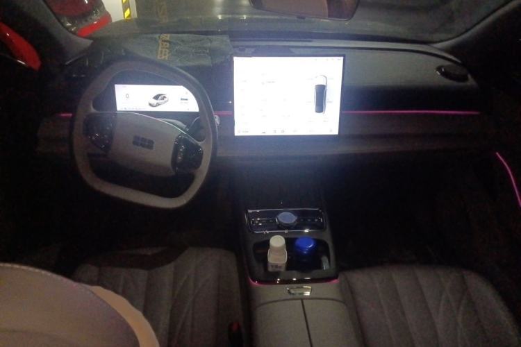 Used Geely Galaxy 8 2025 130km EM-i Deluxe Edition Center Console