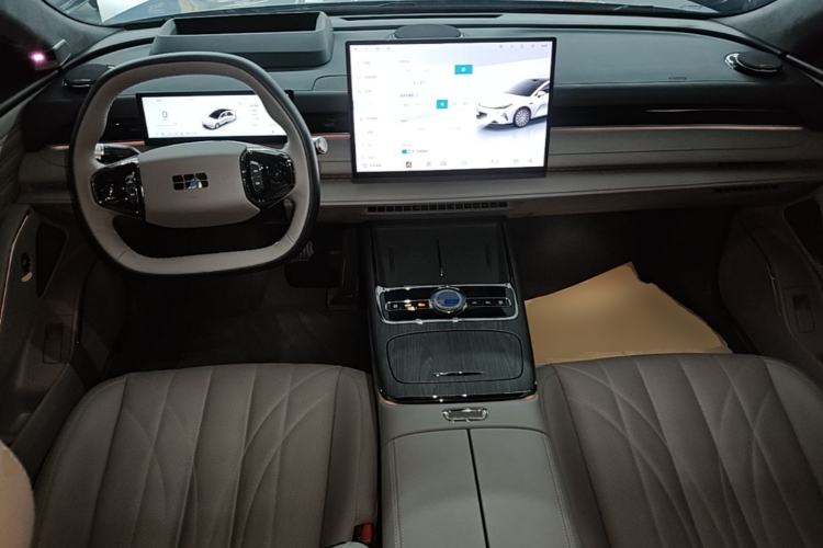 Used Geely Galaxy 8 2025 130km EM-P Starship Edition Center Console