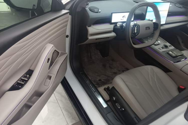 Used Geely Galaxy 8 2025 130km EM-P Exploration Edition Driver Seat