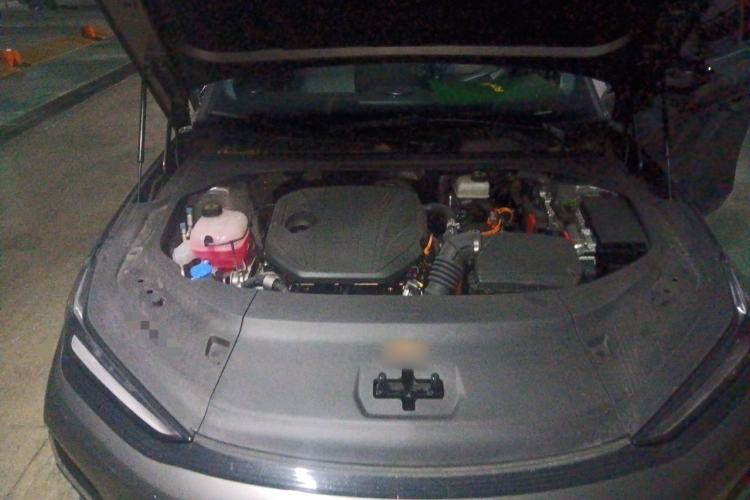 Used Geely Galaxy 8 2025 130km EM-i Deluxe Edition Engine Bay