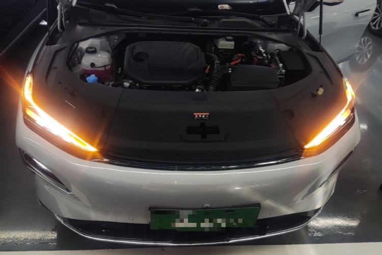 Used Geely Galaxy 8 2025 130km EM-i Deluxe Edition Engine Bay