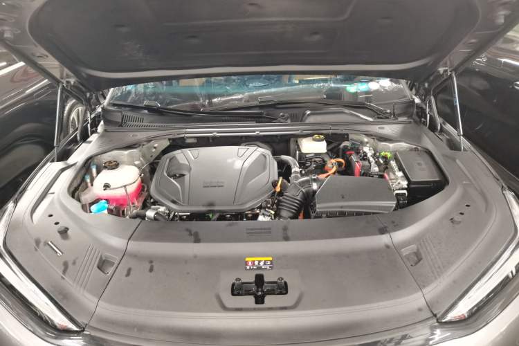Used Geely Galaxy 8 2025 130km EM-i Prestige Edition Engine Bay