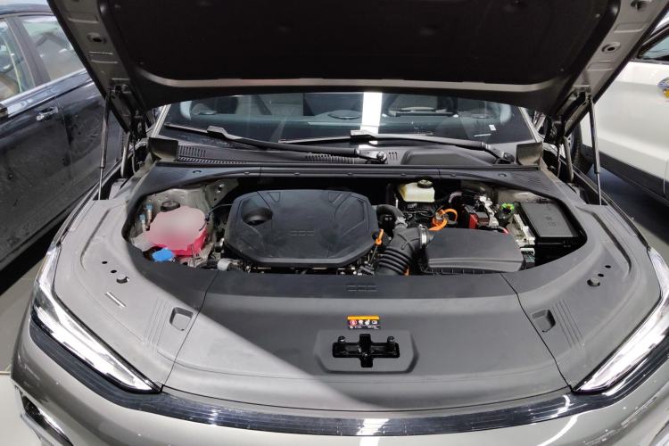Used Geely Galaxy 8 2025 130km EM-i Deluxe Edition Engine Bay