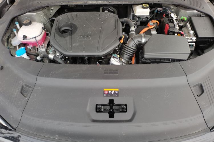 Used Geely Galaxy 8 2025 130km EM-i Flagship Edition Engine Bay