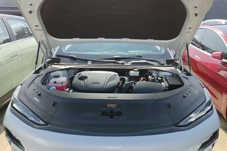 Used Geely Galaxy 8 2025 130km EM-i Flagship Edition Engine Bay
