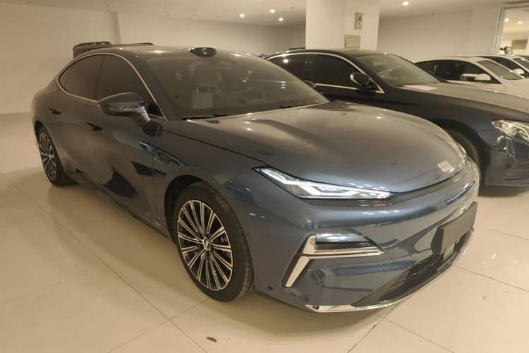 Used Geely Galaxy 8 2025 130km EM-P Starship Edition Exterior 1