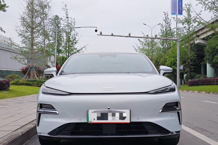 Used Geely Galaxy 8 2025 130km EM-i Flagship Edition Exterior 1