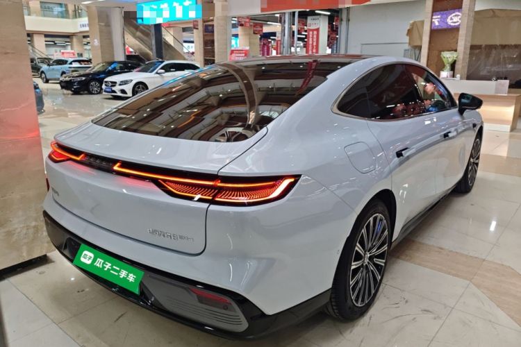 Used Geely Galaxy 8 2025 130km EM-i Flagship Edition Exterior 5