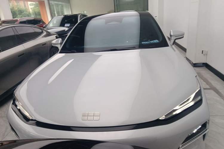 Used Geely Galaxy 8 2025 130km EM-P Exploration Edition Front