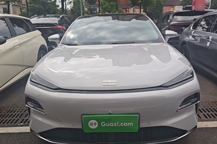 Used Geely Galaxy 8 2025 130km EM-i Deluxe Edition Front