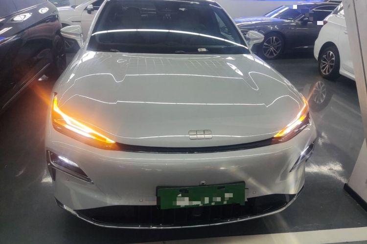 Used Geely Galaxy 8 2025 130km EM-i Deluxe Edition Front