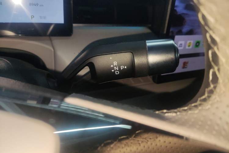 Used Geely Galaxy 8 2025 130km EM-i Deluxe Edition Gear Lever