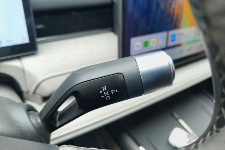 Used Geely Galaxy 8 2025 130km EM-i Flagship Edition Gear Lever