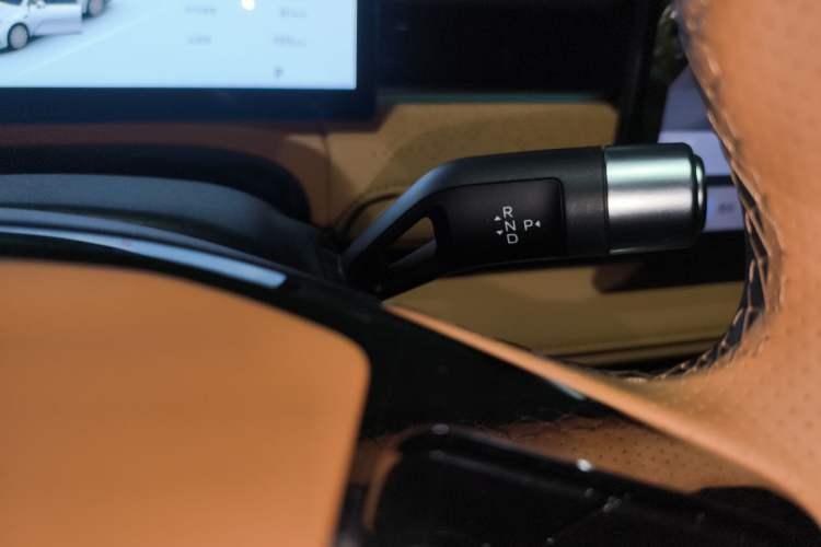 Used Geely Galaxy 8 2025 130km EM-i Prestige Edition Gear Lever