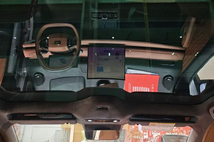 Used Geely Galaxy 8 2025 130km EM-i Flagship Edition Headliner