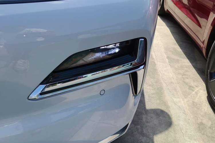 Used Geely Galaxy 8 2025 130km EM-i Flagship Edition Left Front Headlight