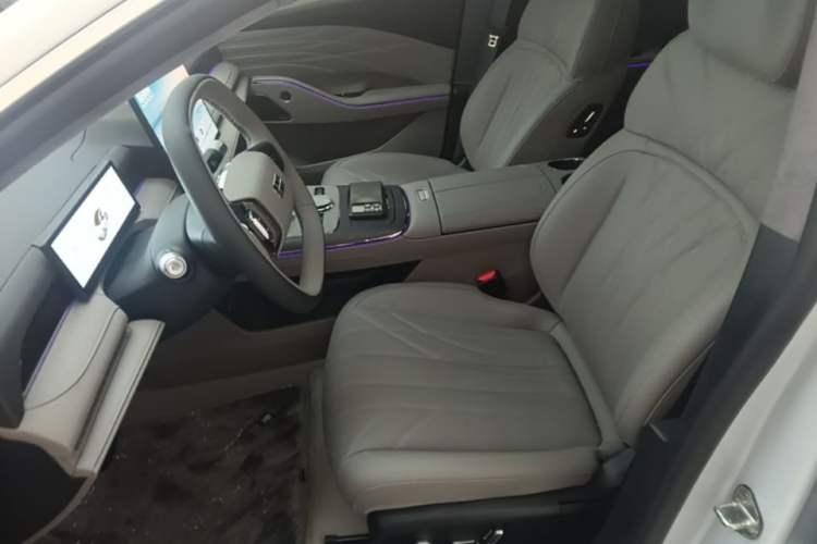 Used Geely Galaxy 8 2025 130km EM-P Exploration Edition Left Front Seat