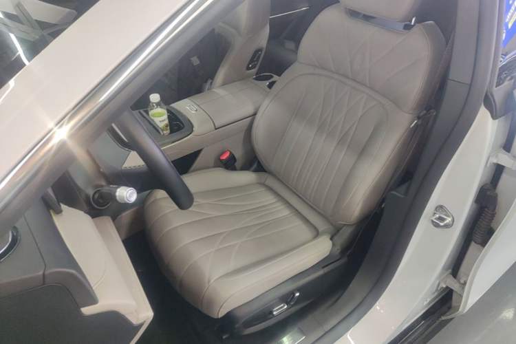 Used Geely Galaxy 8 2025 130km EM-i Deluxe Edition Left Front Seat