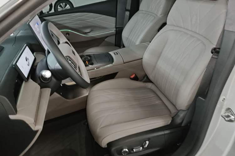 Used Geely Galaxy 8 2025 130km EM-P Starship Edition Left Front Seat