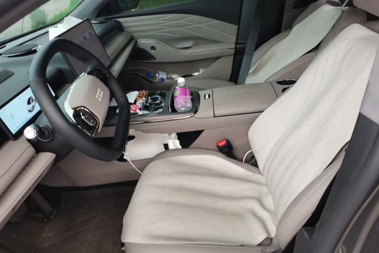 Used Geely Galaxy 8 2025 130km EM-i Flagship Edition Left Front Seat