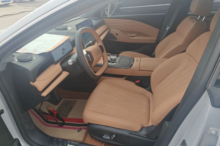 Used Geely Galaxy 8 2025 130km EM-i Prestige Edition Left Front Seat