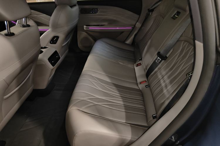Used Geely Galaxy 8 2025 130km EM-P Starship Edition Left Rear Seat