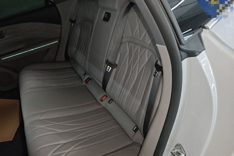 Used Geely Galaxy 8 2025 130km EM-P Starship Edition Left Rear Seat