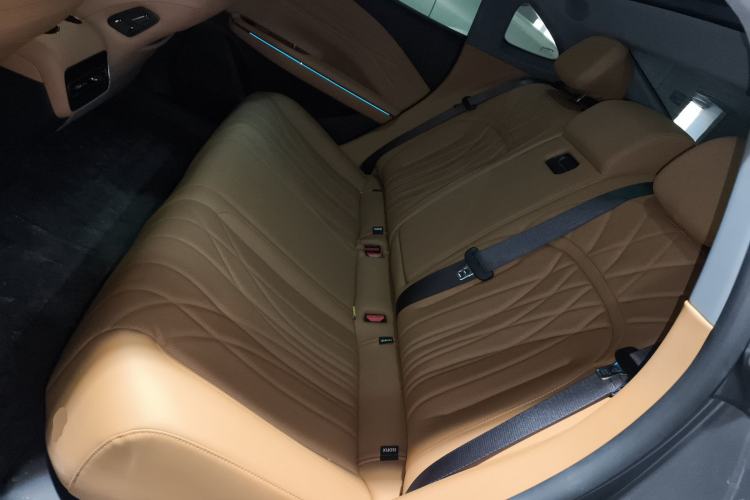 Used Geely Galaxy 8 2025 130km EM-i Prestige Edition Left Rear Seat