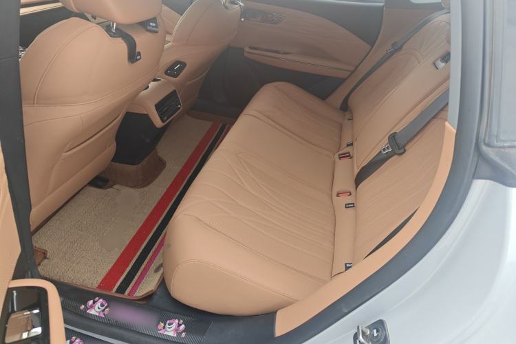 Used Geely Galaxy 8 2025 130km EM-i Prestige Edition Left Rear Seat
