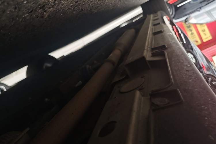 Used Geely Galaxy 8 2025 130km EM-i Deluxe Edition Left Side Sill