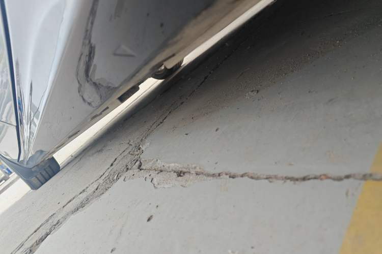 Used Geely Galaxy 8 2025 130km EM-i Prestige Edition Left Side Sill