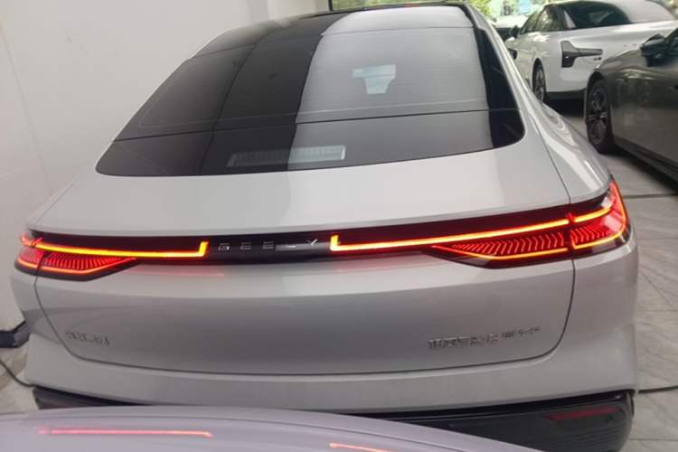 Used Geely Galaxy 8 2025 130km EM-P Exploration Edition Rear