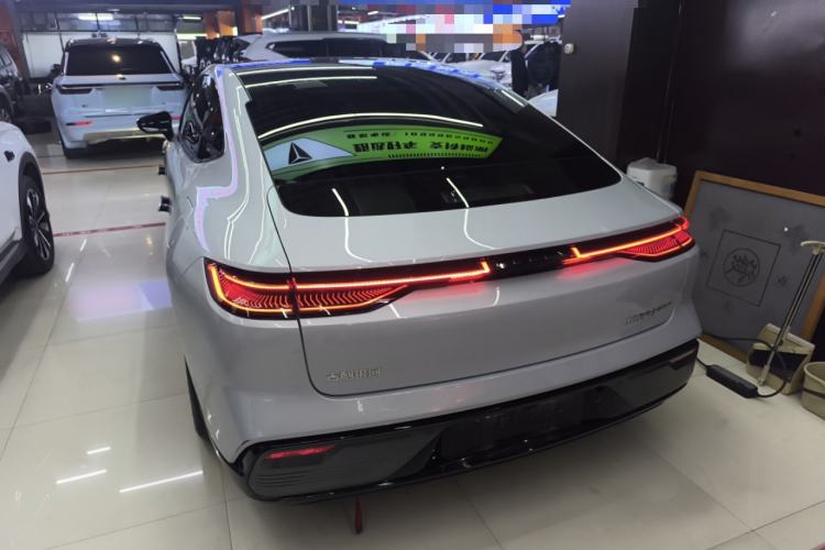 Used Geely Galaxy 8 2025 130km EM-P Starship Edition Rear