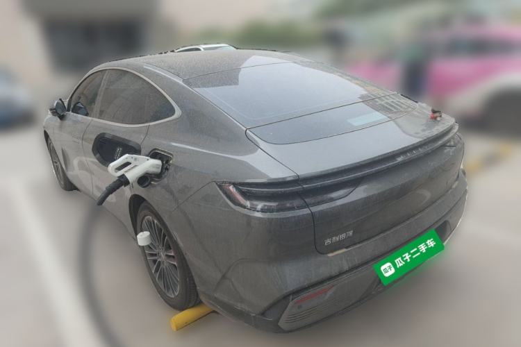 Used Geely Galaxy 8 2025 130km EM-i Deluxe Edition Rear Left 45 Deg