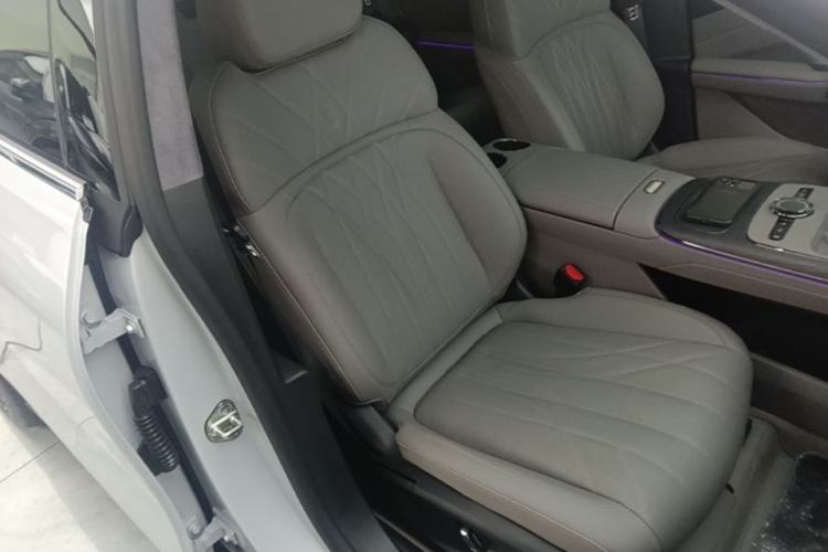 Used Geely Galaxy 8 2025 130km EM-P Exploration Edition Right Front Seat