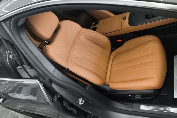 Used Geely Galaxy 8 2025 130km EM-i Prestige Edition Right Front Seat