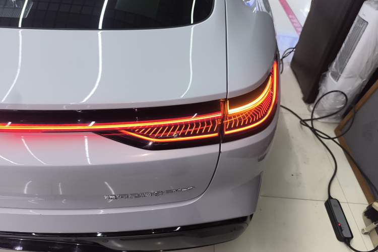 Used Geely Galaxy 8 2025 130km EM-P Starship Edition Right Rear Taillight
