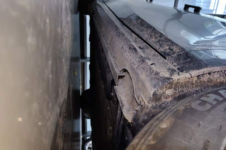 Used Geely Galaxy 8 2025 130km EM-i Deluxe Edition Right Side Sill
