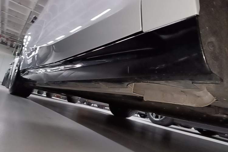 Used Geely Galaxy 8 2025 130km EM-P Exploration Edition Right Side Sill