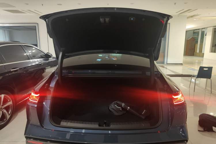 Used Geely Galaxy 8 2025 130km EM-P Starship Edition Trunk